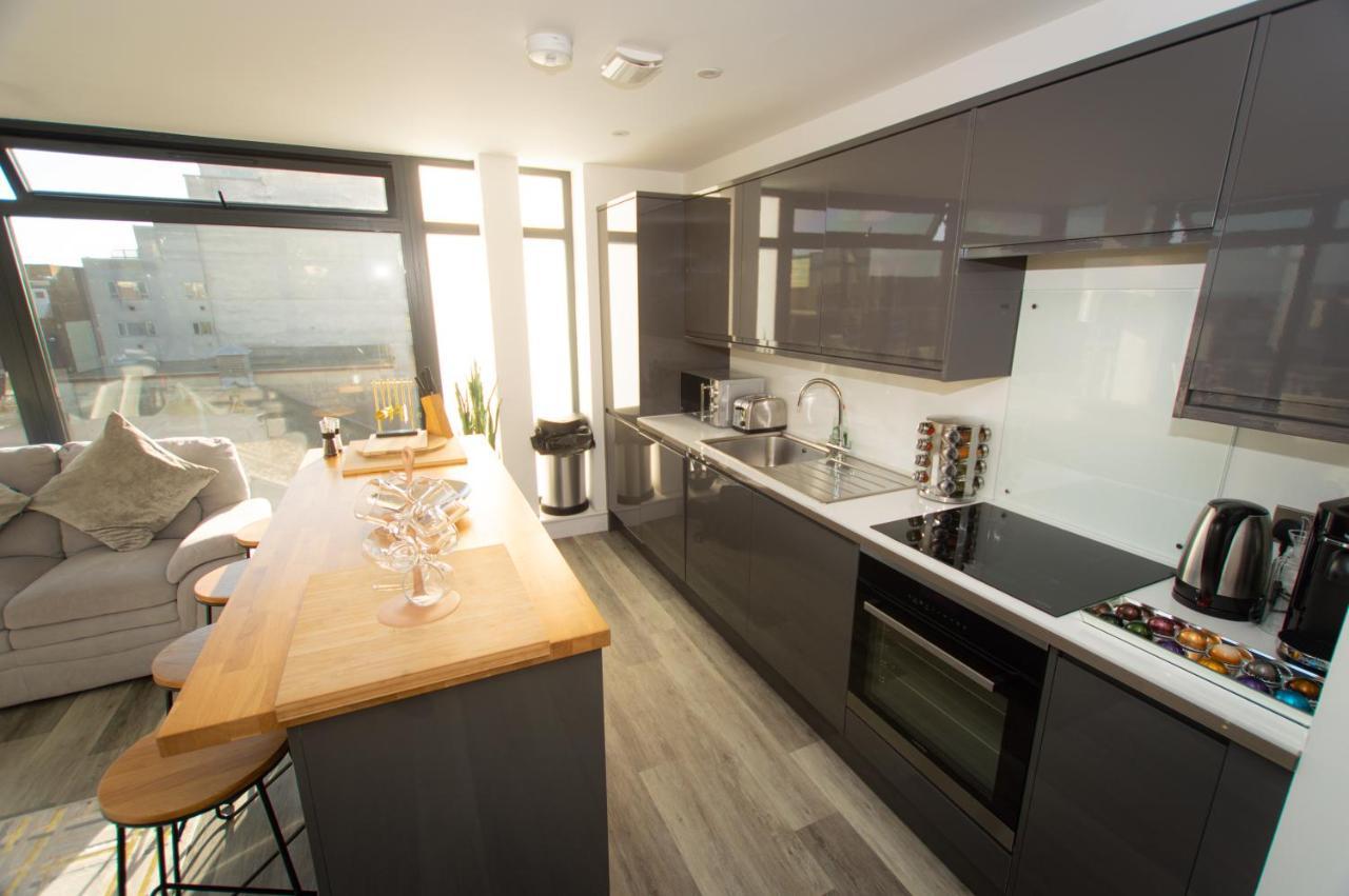 * Panoramic Penthouse With Sea & City Views Борнмът Екстериор снимка